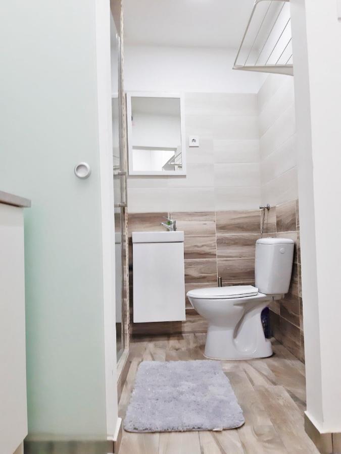 Oriental Apartment Near Gozsdu Udvar Boedapest Buitenkant foto